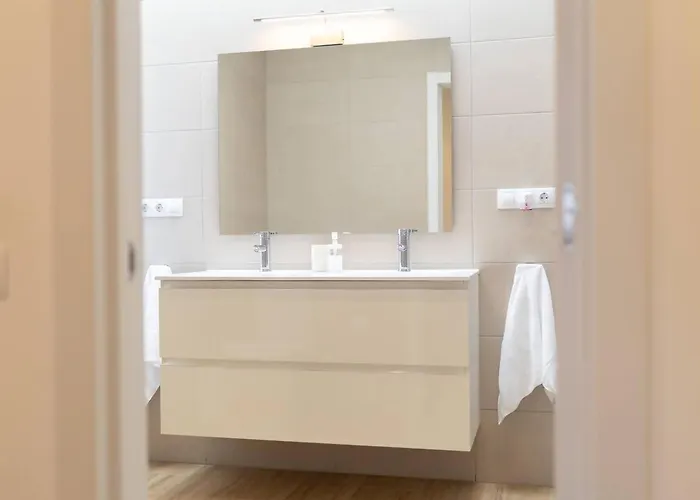 Dreams Views Villa *